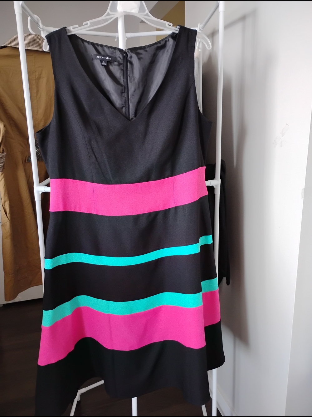 Jones Studio Women A-Line Fit & Flare V Neck Sleeveless Dress with Pink Stripes